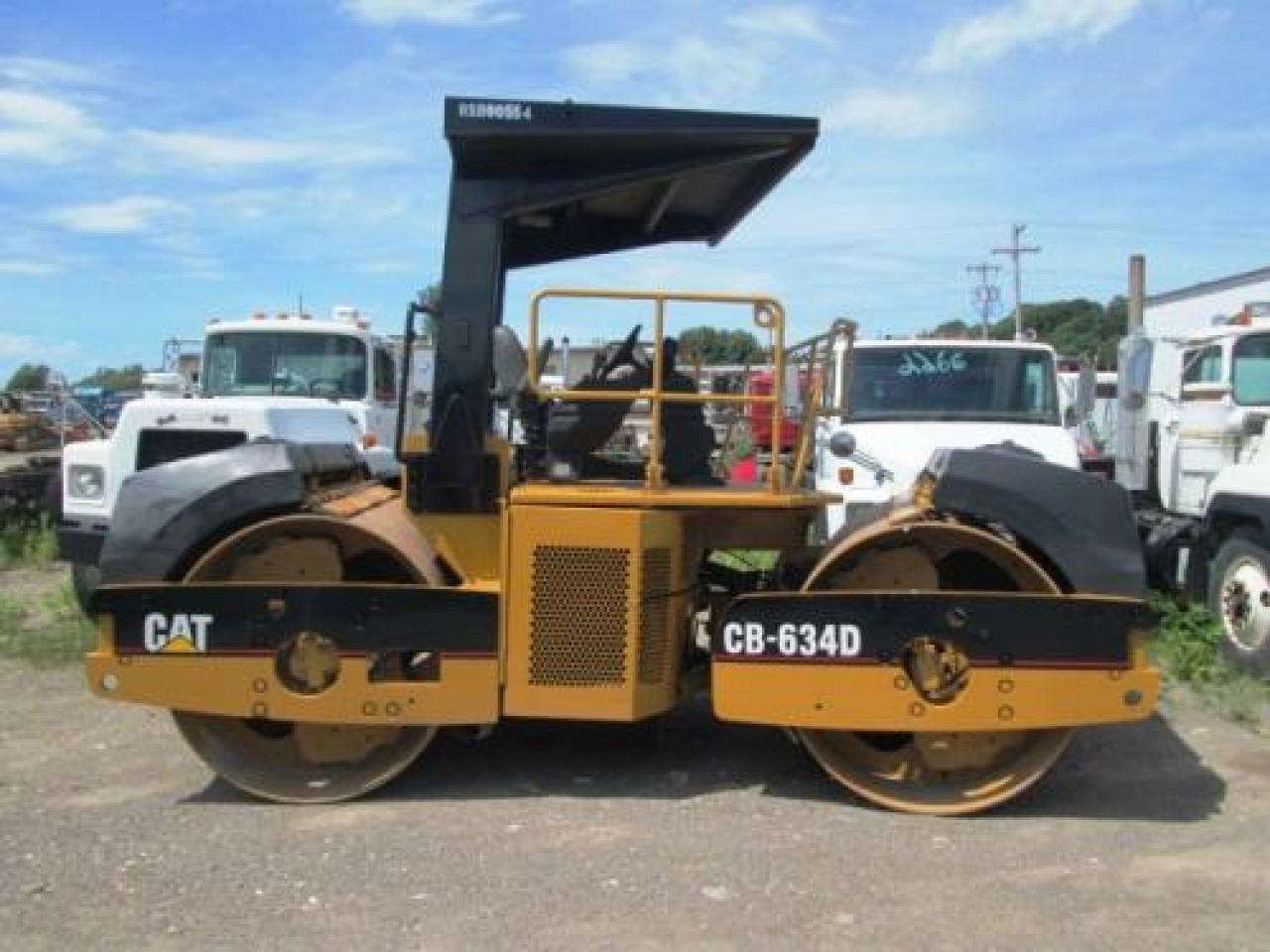 Used 2005 CATERPILLAR CB634D For Sale in Caledonia, NY 14423 Grape 4.9