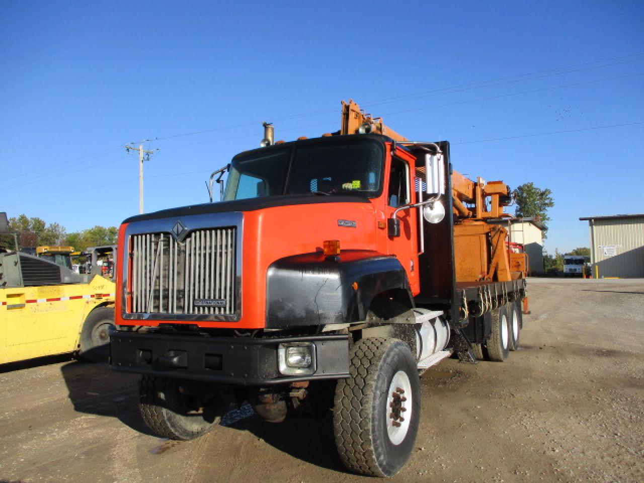 Used 2001 INTERNATIONAL 5600i For Sale in Caledonia, NY 14423 Grape 4.9