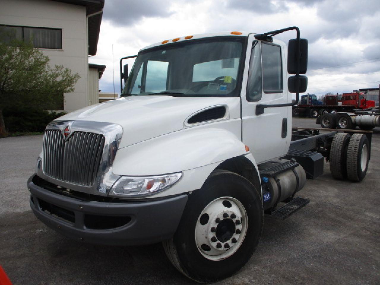 Used 2019 INTERNATIONAL 4300 For Sale in Caledonia, NY 14423 Grape 4.9