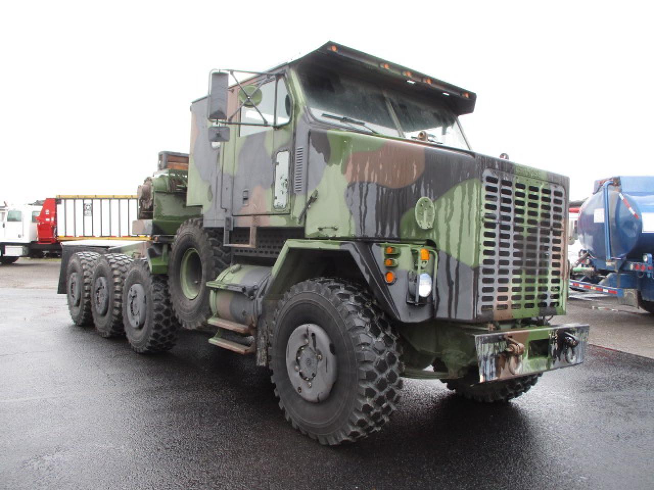 Used 2000 OSHKOSH M1070 For Sale in Caledonia, NY 14423 Grape 4.9