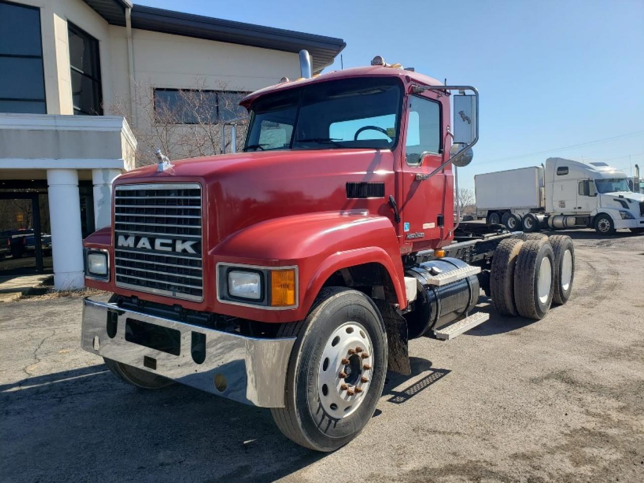Used 2007 MACK CHN613 For Sale in Caledonia, NY 14423 - Grape 4.9