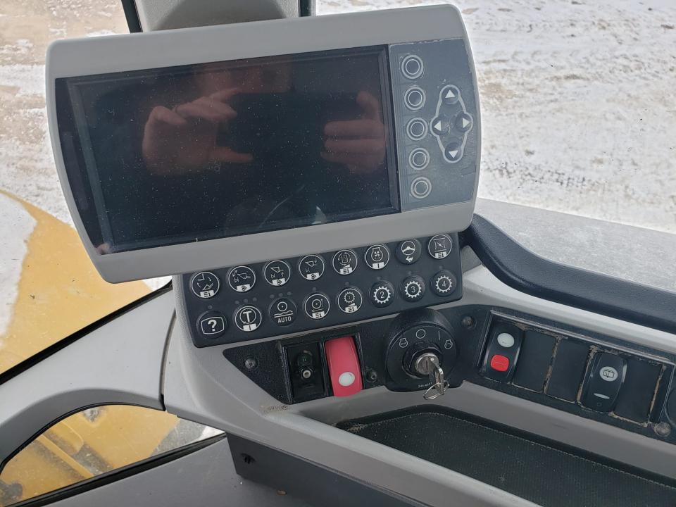 173498227824812.jpg