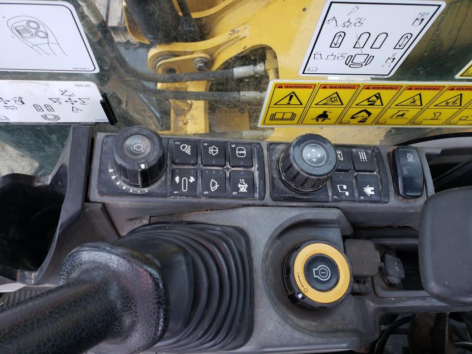 174068474322410.jpg